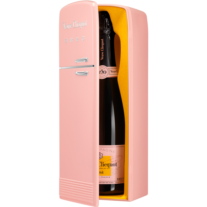 Veuve Clicquot ICONS Fridge X SMEG Rosé Limited Edition 750ml